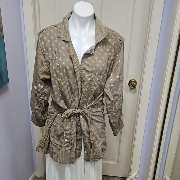 Magnolia Pearl Tan Polka Dot Jacket - Picture 2 of 14